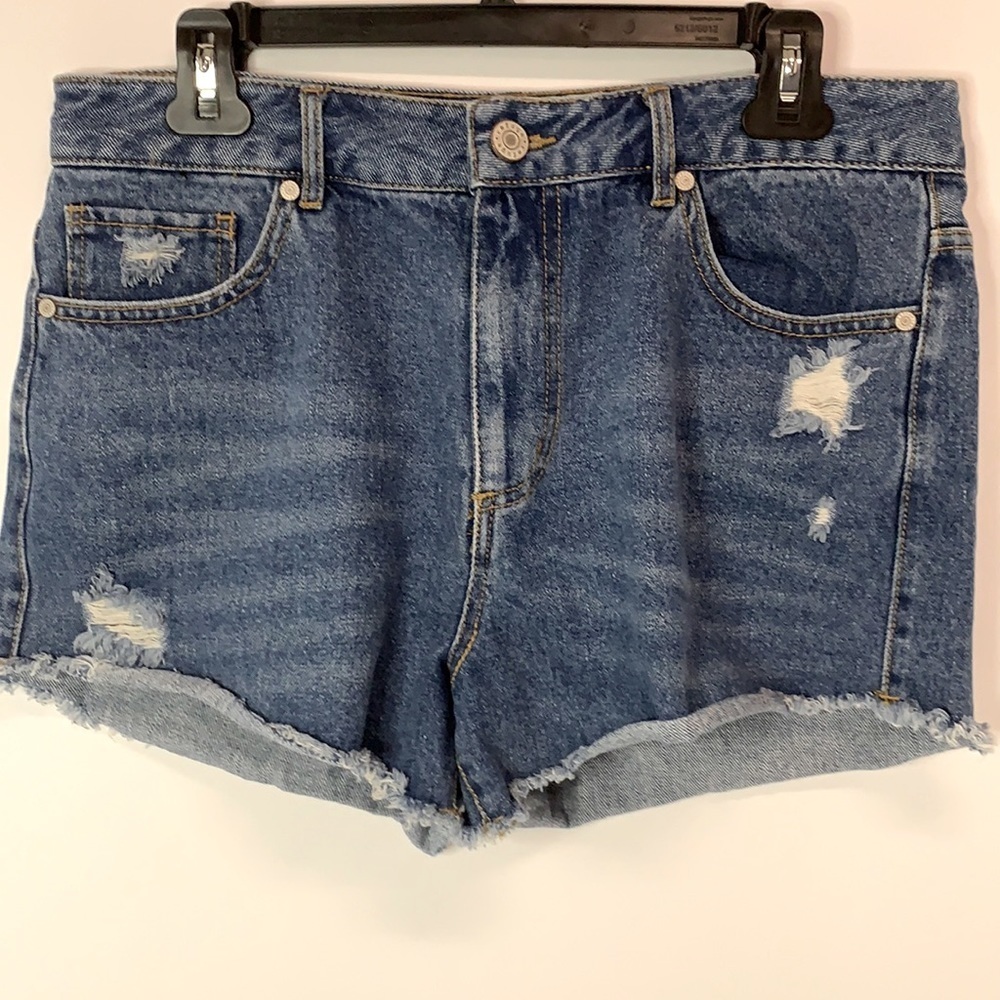 Refuge cutoff style jean shorts Size 10